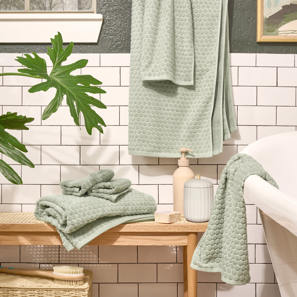6-Piece Dot Bath Towel Set, Soft 100% Cotton, Sage Green - Image 2