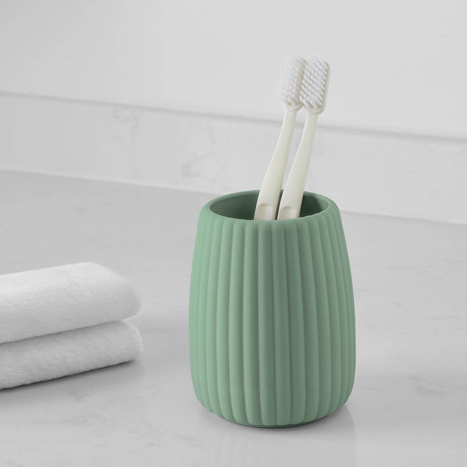 Mainstays Rubberized Plastic Ribbed Toothbrush Holder, Green - Image 5