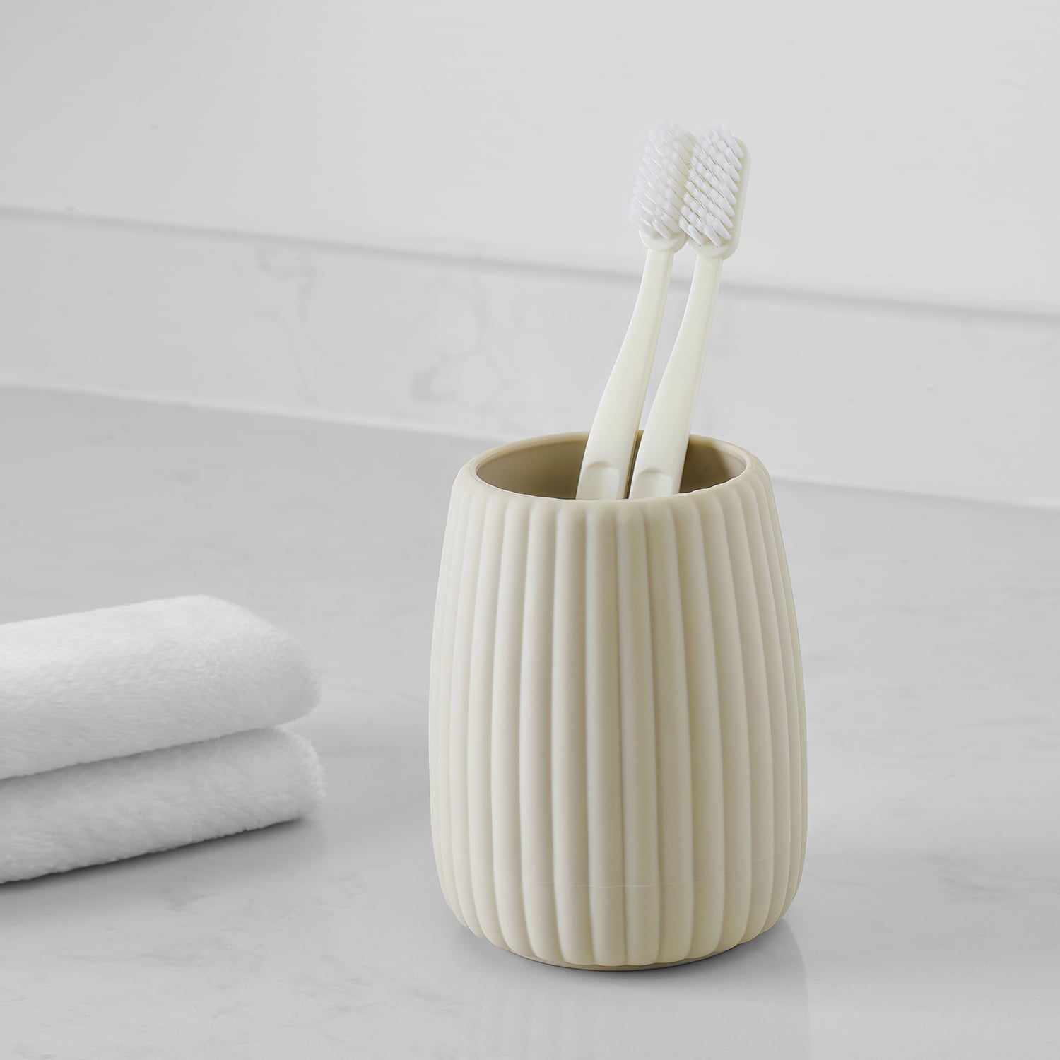 Mainstays Rubberized Plastic Ribbed Toothbrush Holder, Beige - Image 5