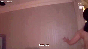 05626 A woman who makes a man squirt