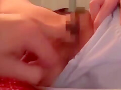 06836,A beautiful woman who feels