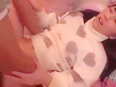 06836,A beautiful woman who feels