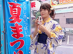 240710花火大会へ向かう女子をゲットb4
