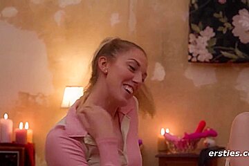 4 Incredible Girls Have Steamy Lesbian Sex Together
