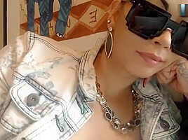 808sweets public masturbation in starbucks bathroom on camsoda