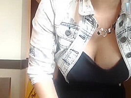 808sweets public masturbation in starbucks bathroom on camsoda
