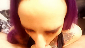 ALT CAM GIRL PURPLE HAIR SUCKS COCK