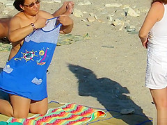 Amateur Beach Nude Milfs Pussy And Ass Close Up