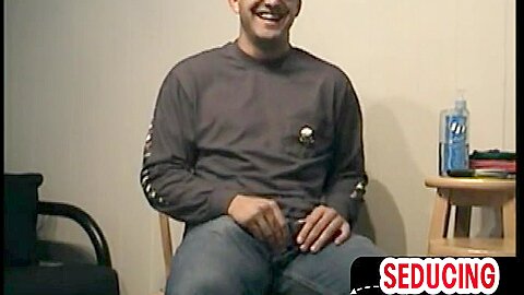 Amateur str8 stud 1st time sucked by mature DILF at home