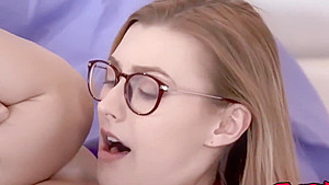 Amish Minx Alexa Grace Eaten out before Banging Facial