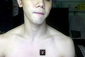 Another Hot Asian on Cam