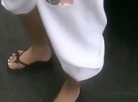 Asian Girls Preety Feet And Lengthy Toes
