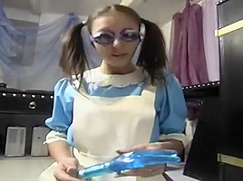 Au Pair Schlampen, Scene 2