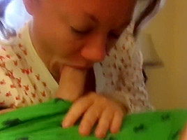 Baby Girl Swallows Step daddy's Cum For Breakfast