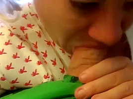 Baby Girl Swallows Step daddy's Cum For Breakfast