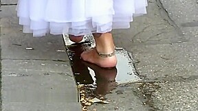Barefeet Downtown Dust