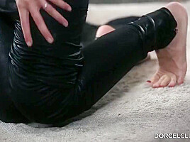 Bdsm Sex With Lola Reve