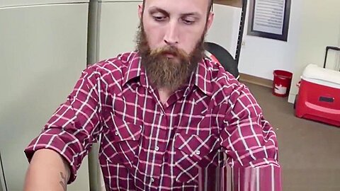 Bearded casting straighty assfucked by agent