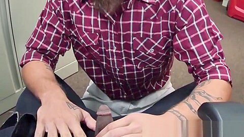 Bearded casting straighty assfucked by agent