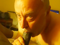 Bearded old man sucking verbal black guy's dick (1)