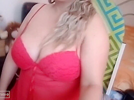 Before Going To Bed And In Pajamas I Want A Masturbated On My Pussy