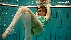 Biggest Floating Tits Of Dashka Underwater