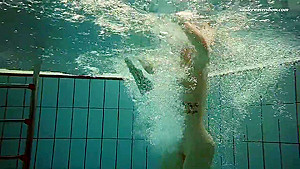 Biggest Floating Tits Of Dashka Underwater