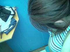 Bikini bra downblouse recorded in the changing room shp27