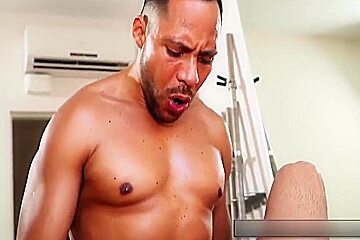 Bitch Gets Barebacked 21 Min With Gay Porn