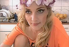 Blonde Milf show private cam in the kitchen