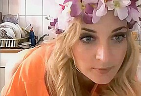 Blonde Milf show private cam in the kitchen