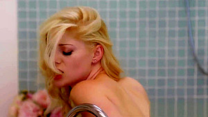 Blonde angels have muffdiving adventure