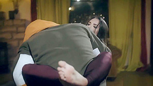 Bratty hollywood actress Casey Calvert anally banged after losing a bet