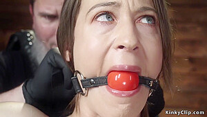 Brunette Bodybuilder Tormented In Bdsm