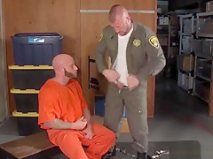 Buff prisoner spunks abs