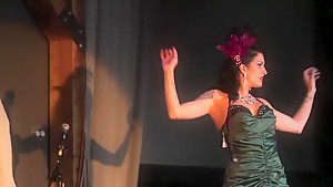 Burlesque Strip SHOW 270 BiBi Dazzle