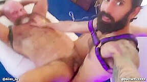 Cabeludo Metendo No Coroa Gordinho