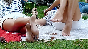 Candid blonde soles in the park!