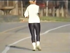 Candid camera sexy video of hot butted amateur runner 07zu