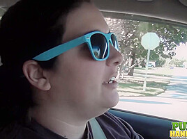 Cassidy Bliss gives a handjob in the back seat of a car - Public Handjobs