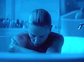 Charlize Theron, Sofia Boutella - Lesbian sex with younger girl - Atomic Bl
