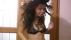 Christina Schmidt / Irene Striptease HD