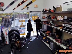 Couple girls trying to steal at the pawnshop and get fucked