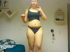Crazy hot college girl dance