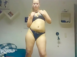 Crazy hot college girl dance
