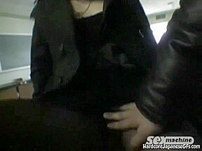 Cum eating asian teen 18+ gives head