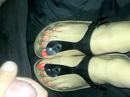 Cum on toes/Sandles