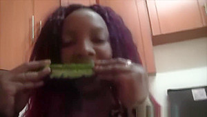 Curvy African Babe Takes White Schlong In Kitchen
