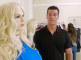 Curvy Mannequin Doll Comes To Life In A Clothing Store