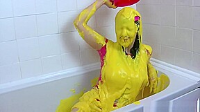 Cute in vanilla pudding